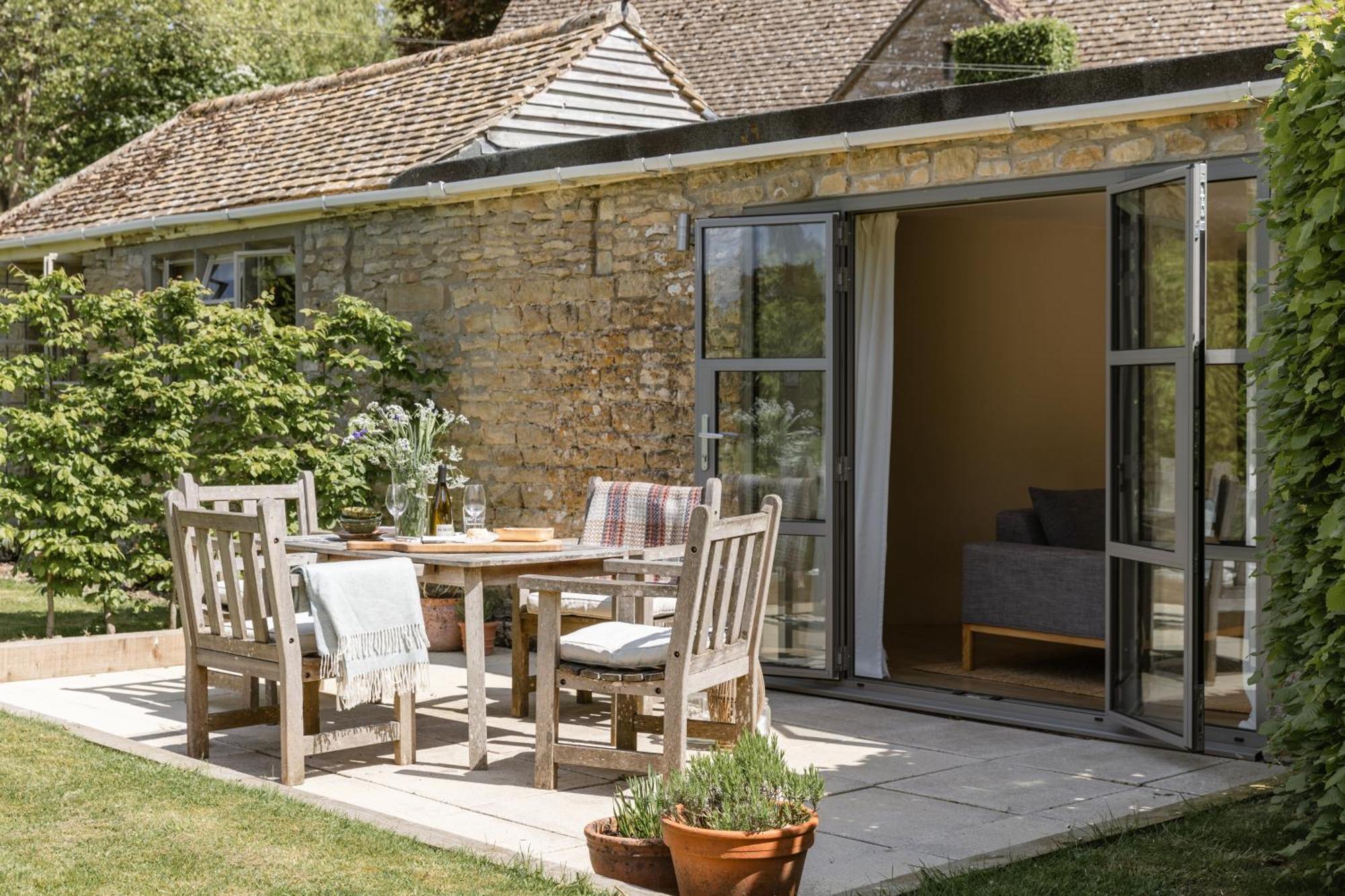 A Luxury Retreat In The Cotswolds Cheltenham